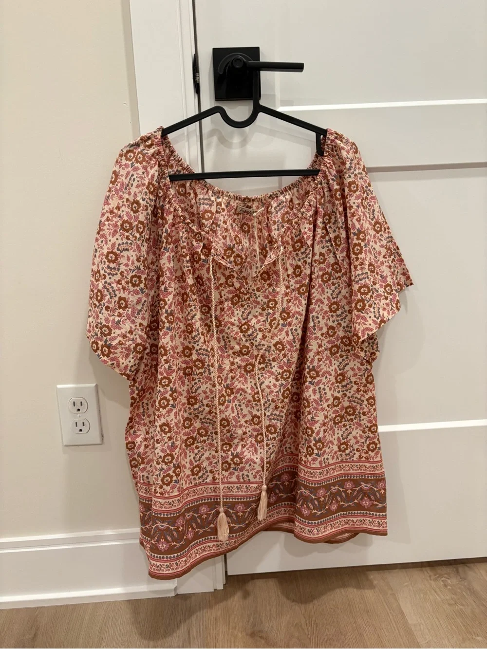 NWT Faherty Floral Peasant Blouse Size Medium - Picture 2 of 6